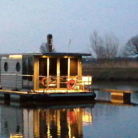 ハッテムHausboot Luckyアパートメント エクステリア 写真