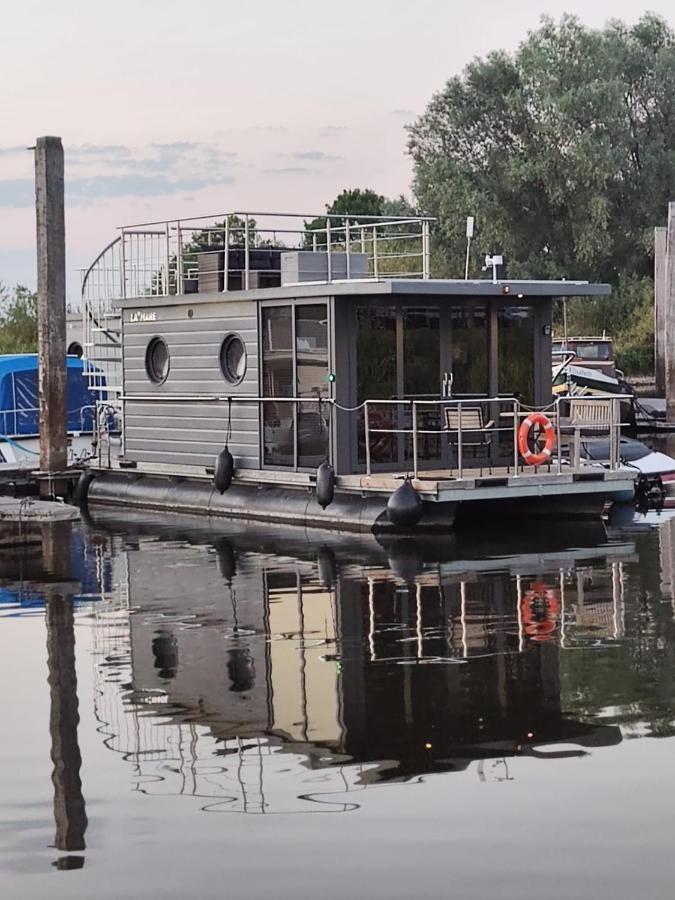 ハッテムHausboot Luckyアパートメント エクステリア 写真